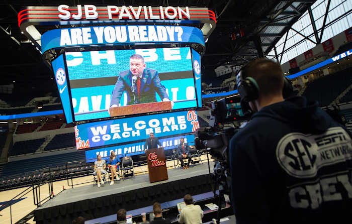 Chris Beard, the new University of Mississippi mens basketball coach, addresses fans during his introduction at the SJB Pavilion at Ole Miss in Oxford, Miss., Tuesday, March 14, 2023. Tcl Ole Miss Beard
